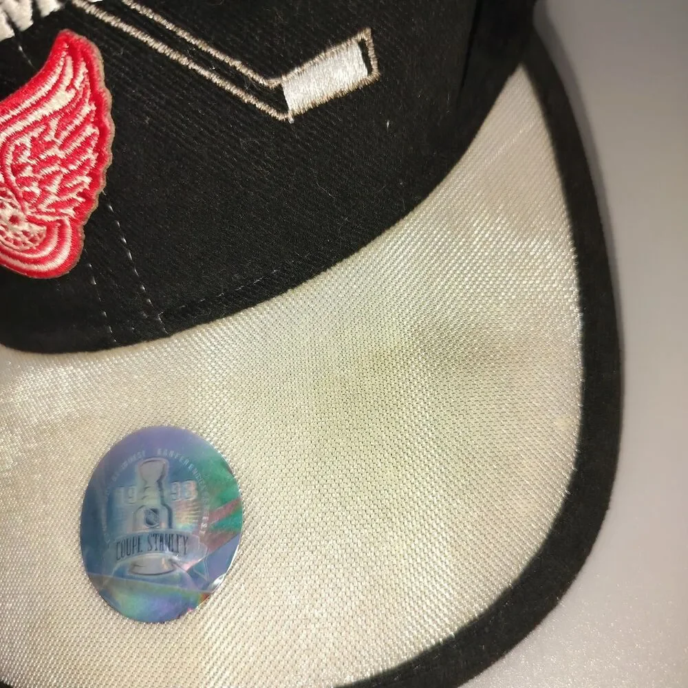 Vintage Starter Detroit Red Wings 1998 Stanley Cup Champs NHL Hat Cap Officially